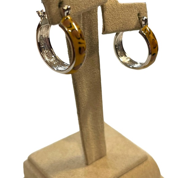 Sterling silver 925 Leopard enameled hoop earrings - Picture 4 of 6